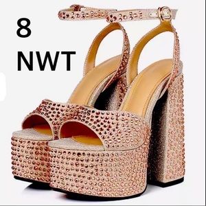 NWT (8) champagne gold rhinestone crystal studded chunky heel 5 1/2” platform